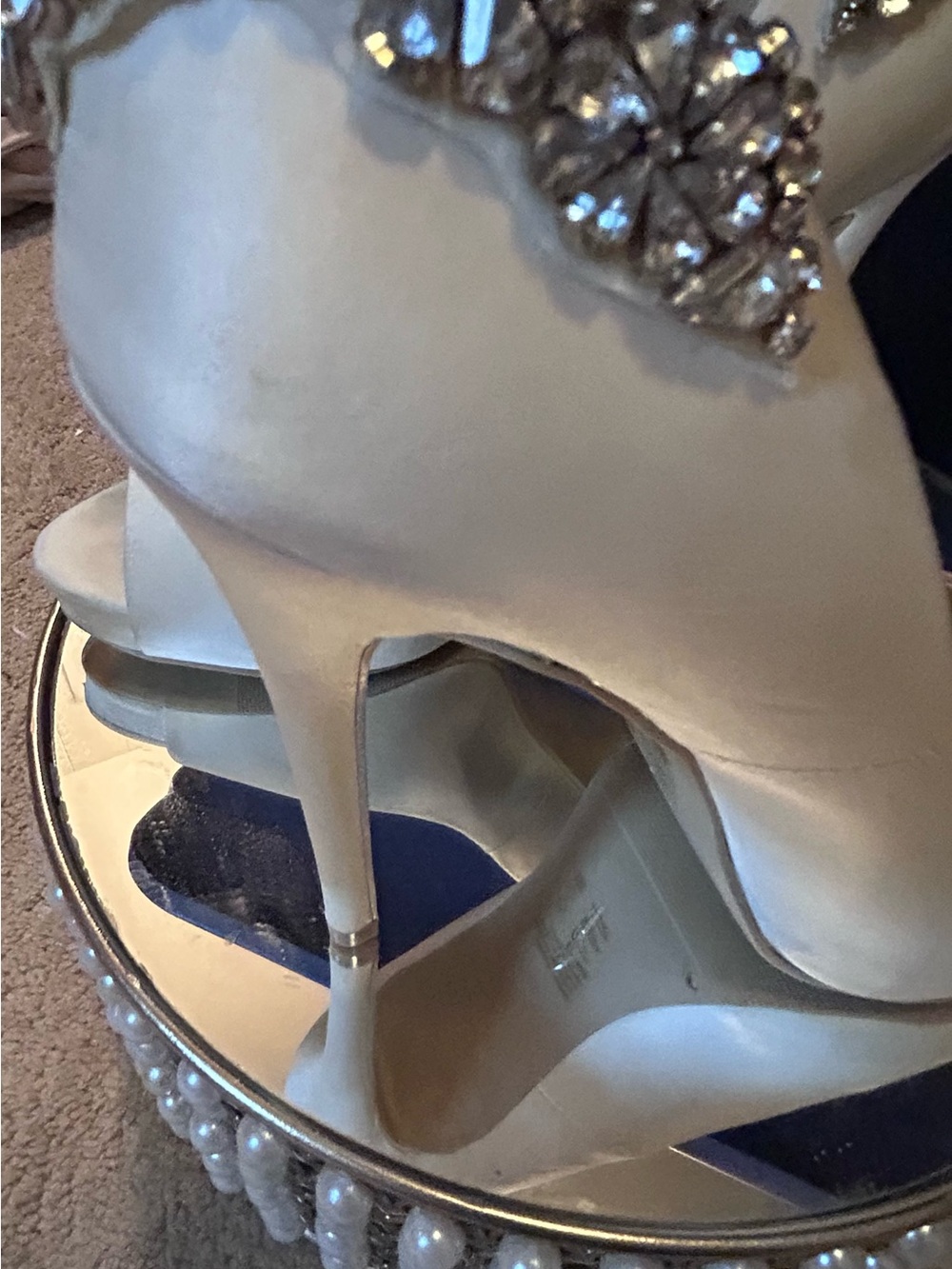 Badgley Mischka Ivory Peep-Toe Platform Heels with Crystal Embellishment 8.5 - Picture 9 of 13